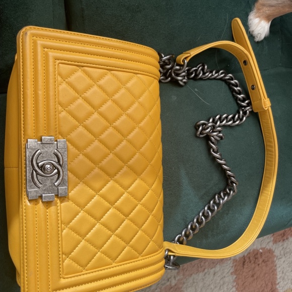 Chanel Boy Flap Bag Quilted Lambskin Old Medium - Picture 12 of 12